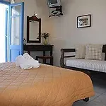Maria's Place - Adults Only Апарт-отель 4*