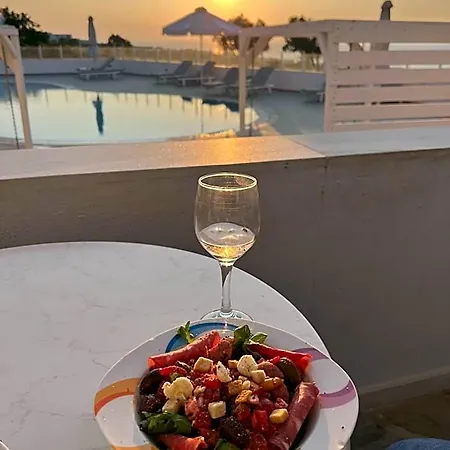 Maria's Place - Adults Only أويا