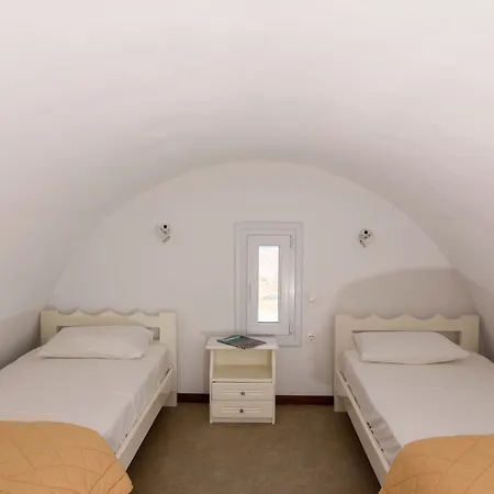 Maria's Place - Adults Only Апарт-отель Ия