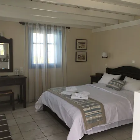 Maria's Place - Adults Only Апарт-отель 3*