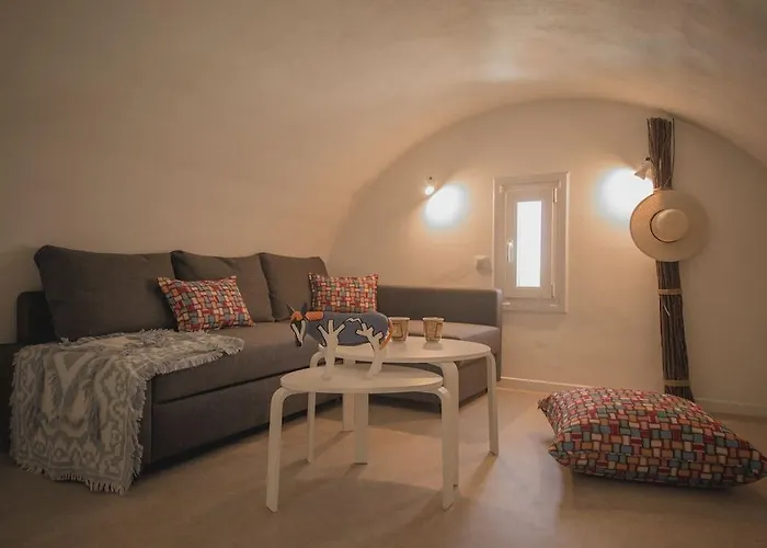 Maria's Place - Adults Only Aparthotel Oia