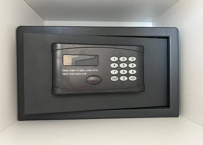 アパートホテル Maria's Place - Adults Only 4*